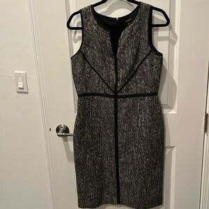 Ann Taylor sleeveless dress- size 6.